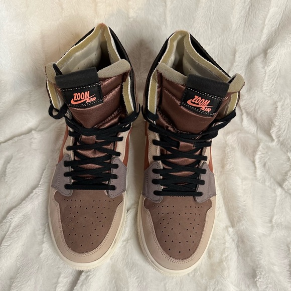 WMNS Jordan 1 High Zoom Canyon Rust, W 10.5, used, great condition, with box. - Picture 5 of 7